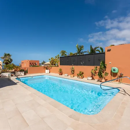 Golfside With Private Pool And Ocean Views ヴィラ アデヘ